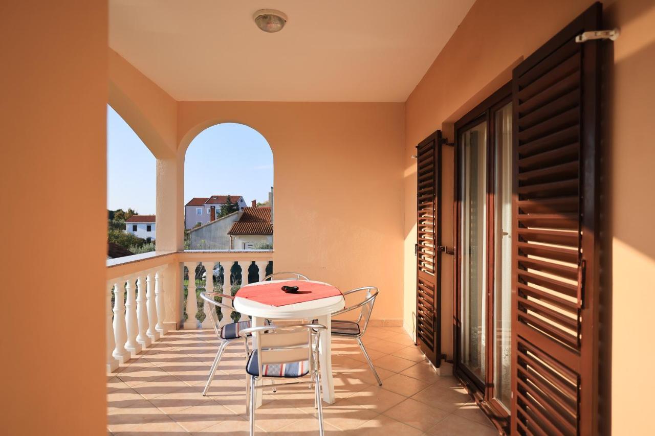 Apartments Ana Petrcane Exterior foto